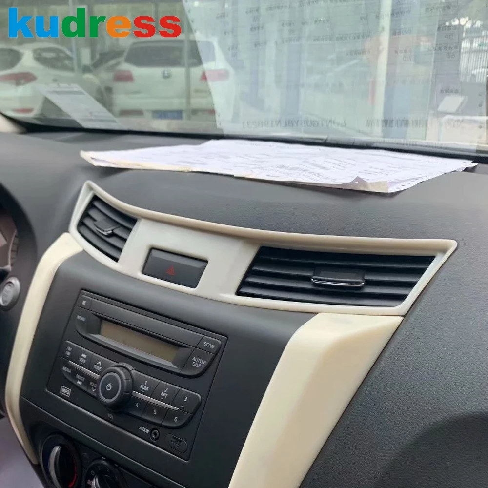 

Для Nissan Navara NP300 ST 2014 2015 2016 2017 2018 2019 из углеродного волокна, интерьер автомобиля, центральный воздуховод, решетка выхода переменного тока, Обло...