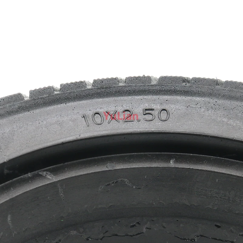 Шина безкамерная однотонная для электрического скутера 8 / 10 дюймов х2 50