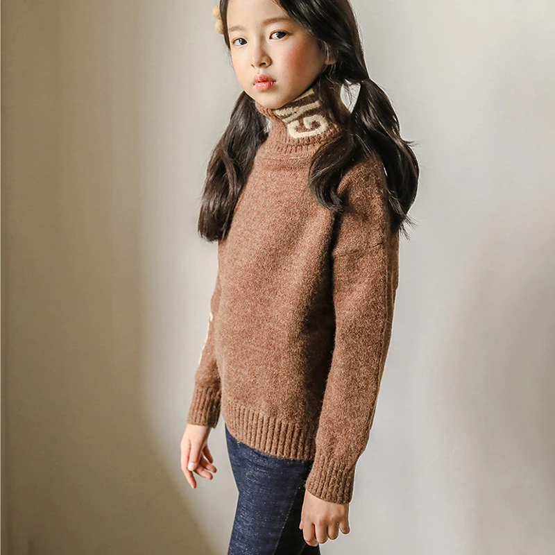 Детский толстый теплый свитер с высоким воротником вязаный для девочек на осень