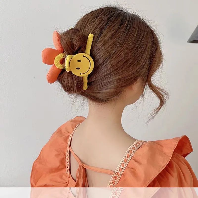 

Charm Cotton Sunflower chiffon Smile Women Hair Claws Crab Clamps Lady Big Size Hair Clips Headdress Hair Styling Tool