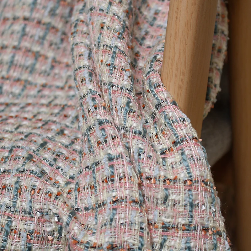 Французский твидовый осенний пиджак и платье розового зеленого цвета материалы