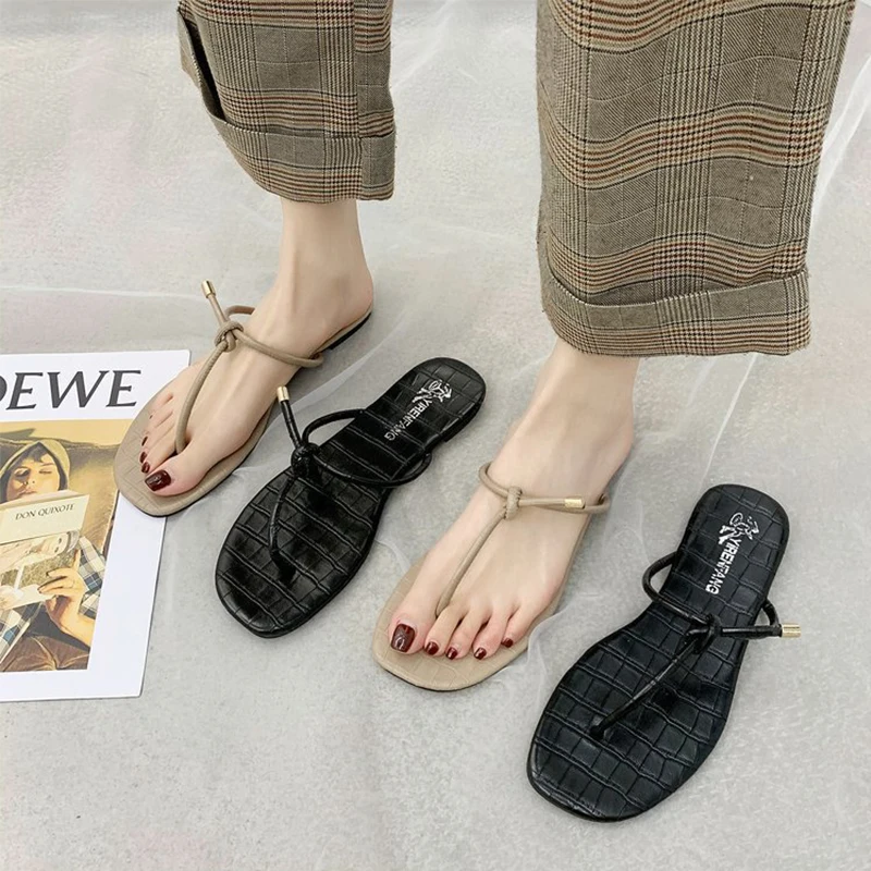 

2021 Summer New Pure Color T-shaped Straps Flip-flop Wild Fashion Flat Bottom Outer Wear Non-slip ladies Slides Beach Lazy Shoes