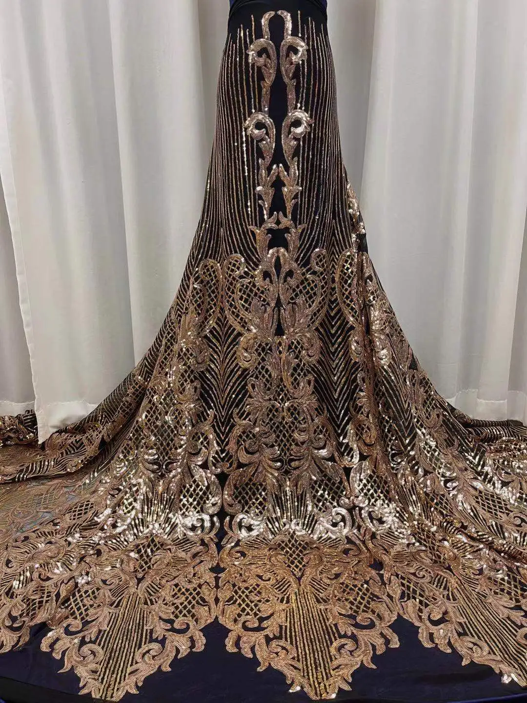 

Beautiful 2021 French laces good qua sequins embroidery gauze fabrics classic design tissue wedding asoebi dress DIY tulle laces