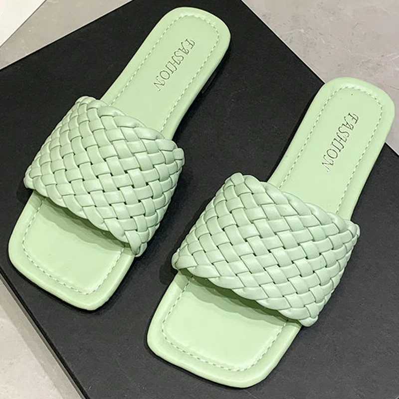 

Fashion Lattice Summer women slippers Weave Green lightweight flat sandals women non-slip Indoor Outdoor Beach slippers