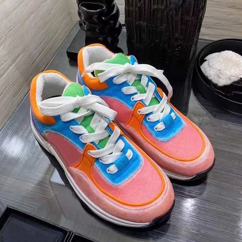 

Женские замшевые кроссовки, спортивная обувь, на платформе, на шнуровке, для отдыха, разные цвета