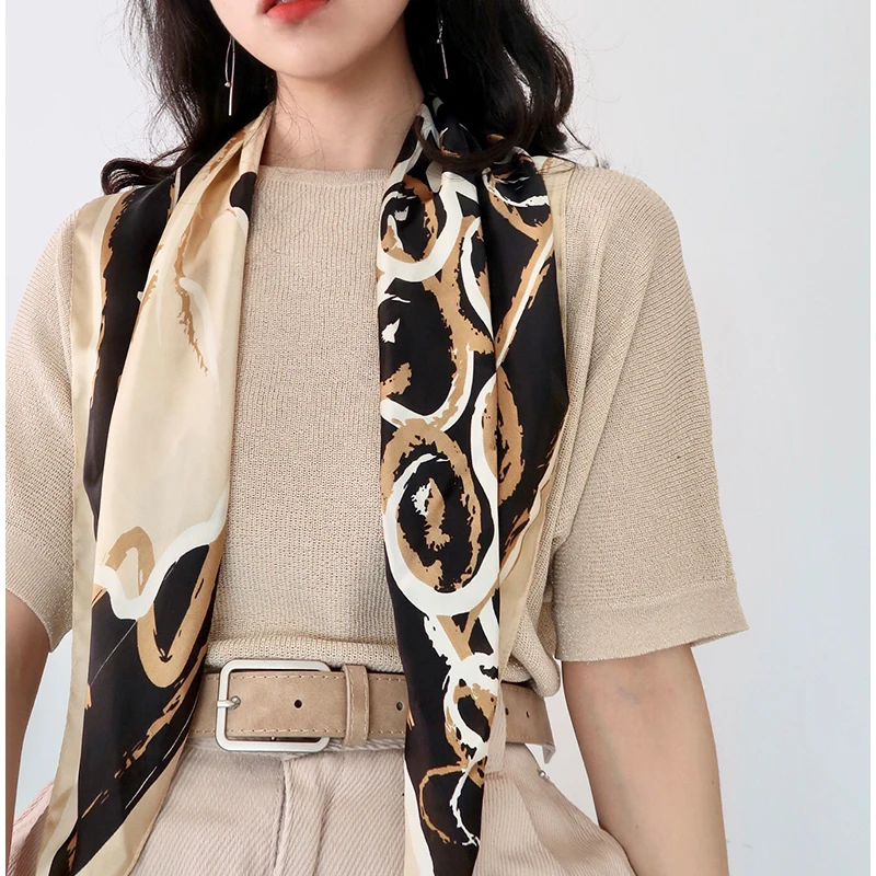 Женский платок из искусственного шёлка с принтом граффити 70 Х70 см |