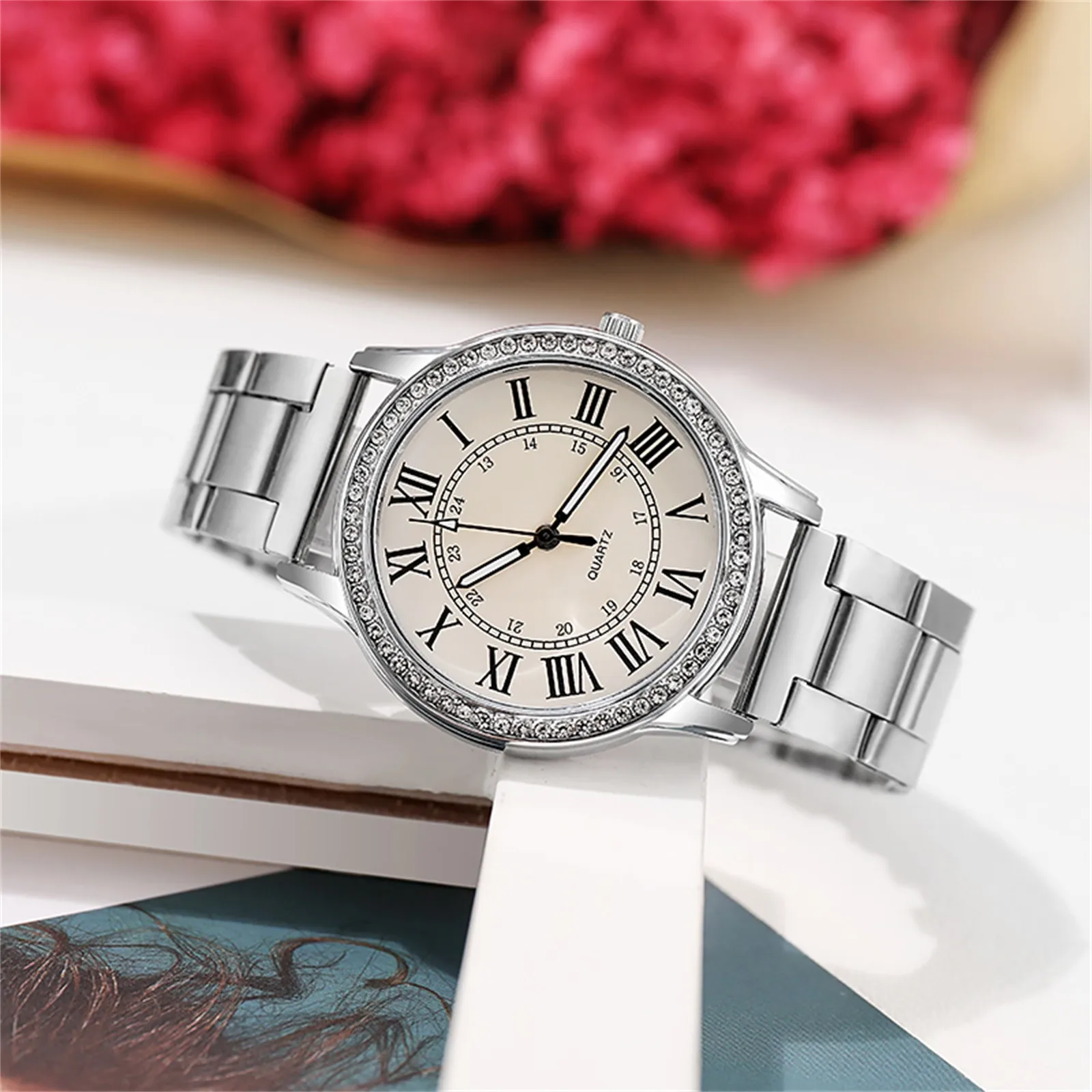 

Women fashion watches 2021 Ladies Diamond-Studded Luminous Retro Female Watch Leather Band exquisite Glass Surface Quartz Watch