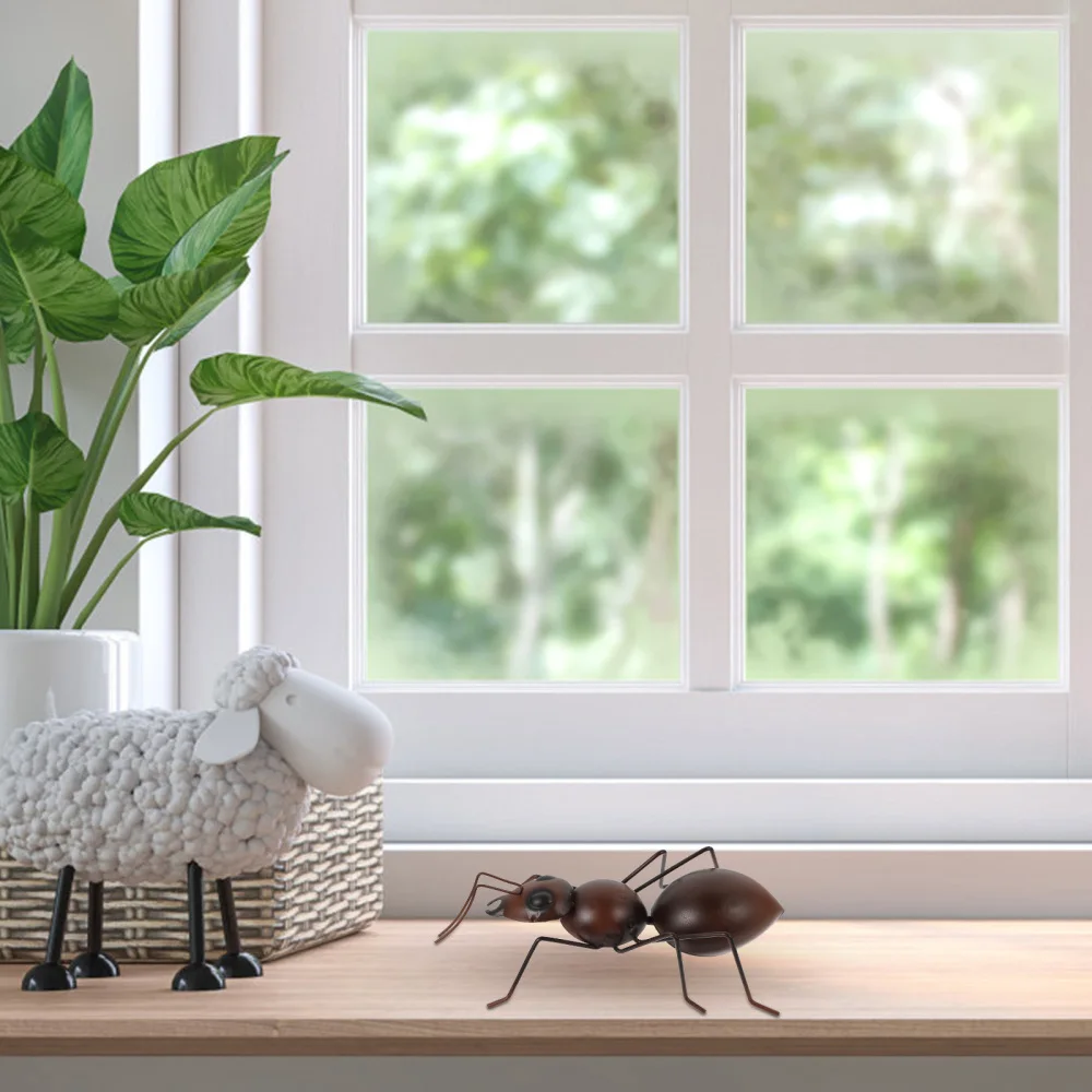 

1pc Ant Ornament Household Decoration Iron Art Balcony Garden Ant Adornment