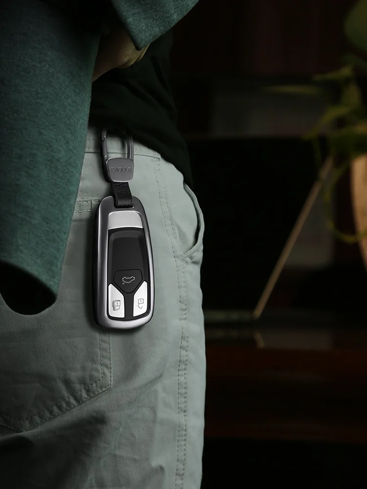 

Aluminum Alloy Car Key Case Cover/ Key Shell Holder For Audi A4 B9 Q7 4m TT TTS 8s 2016 2017 Auto Smart Key Accessories