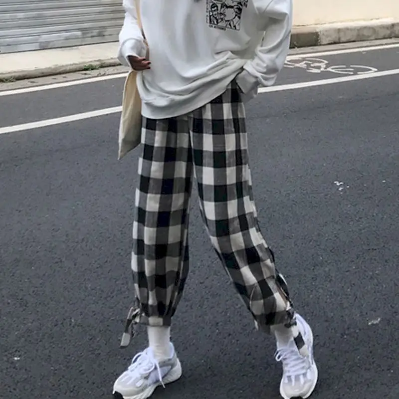 

2021 Spring Summer New Plaid Pants Female Students Korean Harajuku Loose Casual Nine-point Plus Fashion Streetwear Women Goth