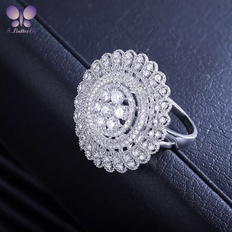 

Кольцо женское из белого золота 100% пробы с натуральным бриллиантом карата