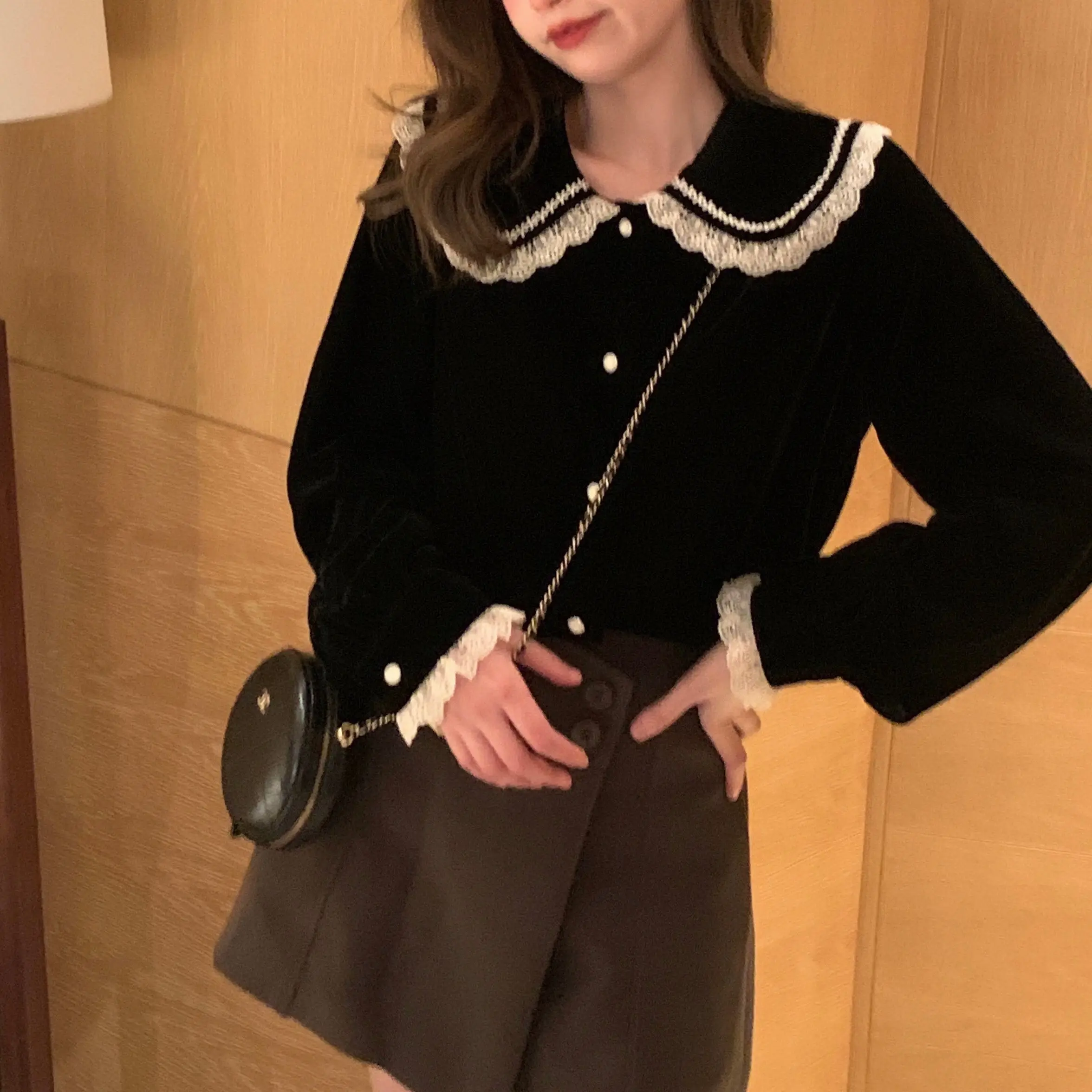

Black Velvet Lace Peter Pan Collar Women’s Blouse Buttons Long Sleeves Shirt Spring 2022 New Chic French Vintage Lady Style Top