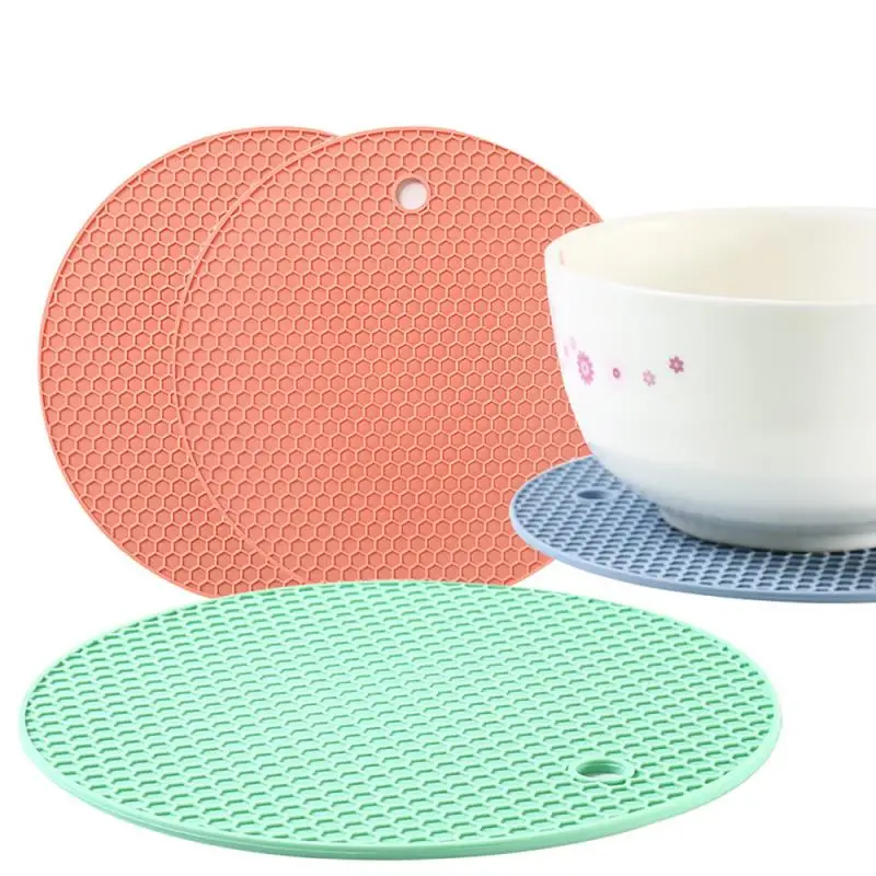 New 18 * 18cm Non-toxic Silicone Non-slip Coaster Durable Anti-scald Placemat Cup Insulation Mat Household Goods Table Decor | Дом и сад