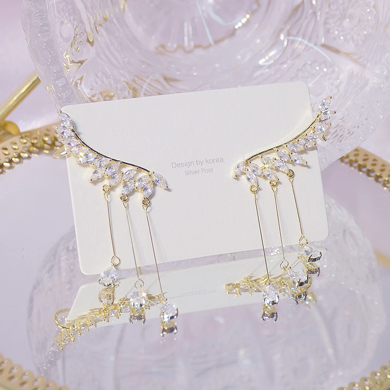 

Korean Trendy Bling Zirconia Wing Tassel Earring for Women AAA Transparent Zircon Temperament Shining Stud Earring Pendant Gift