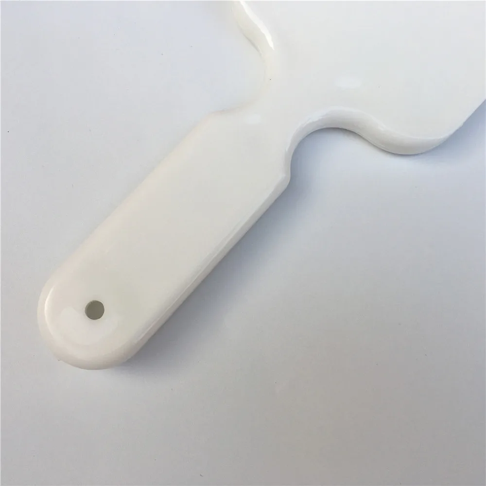 Скребок для оконных стекол чистым инструментом бульдозер водный