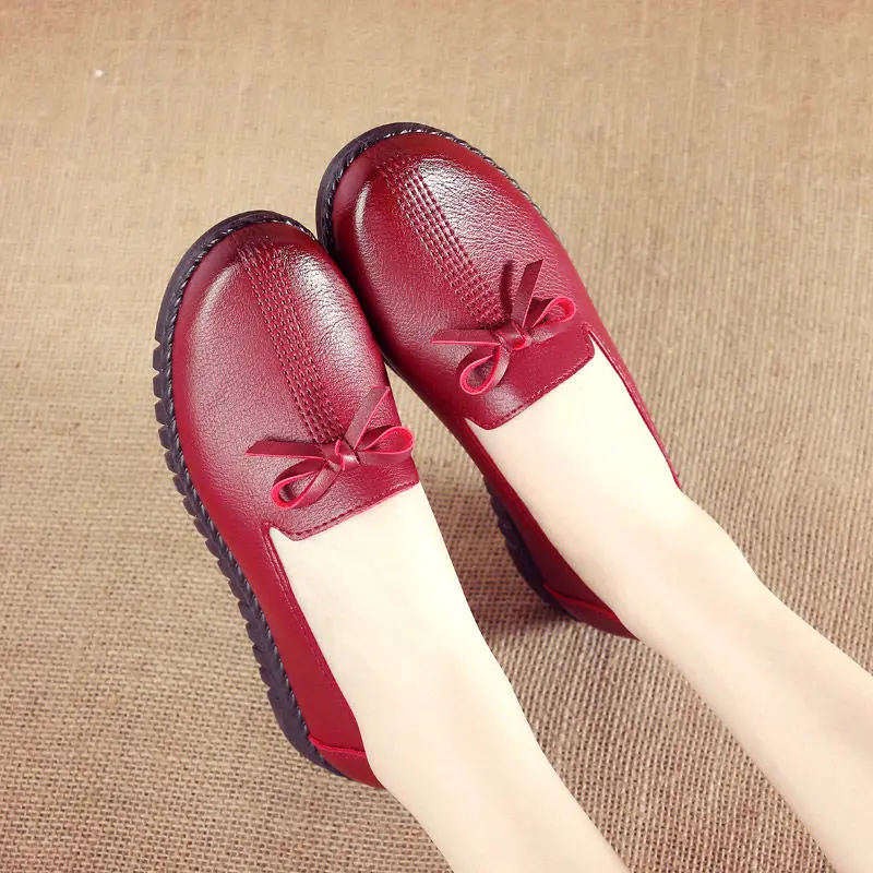 Женские теннисные туфли новинка 2022 кожаные дышащие женские красные легкие