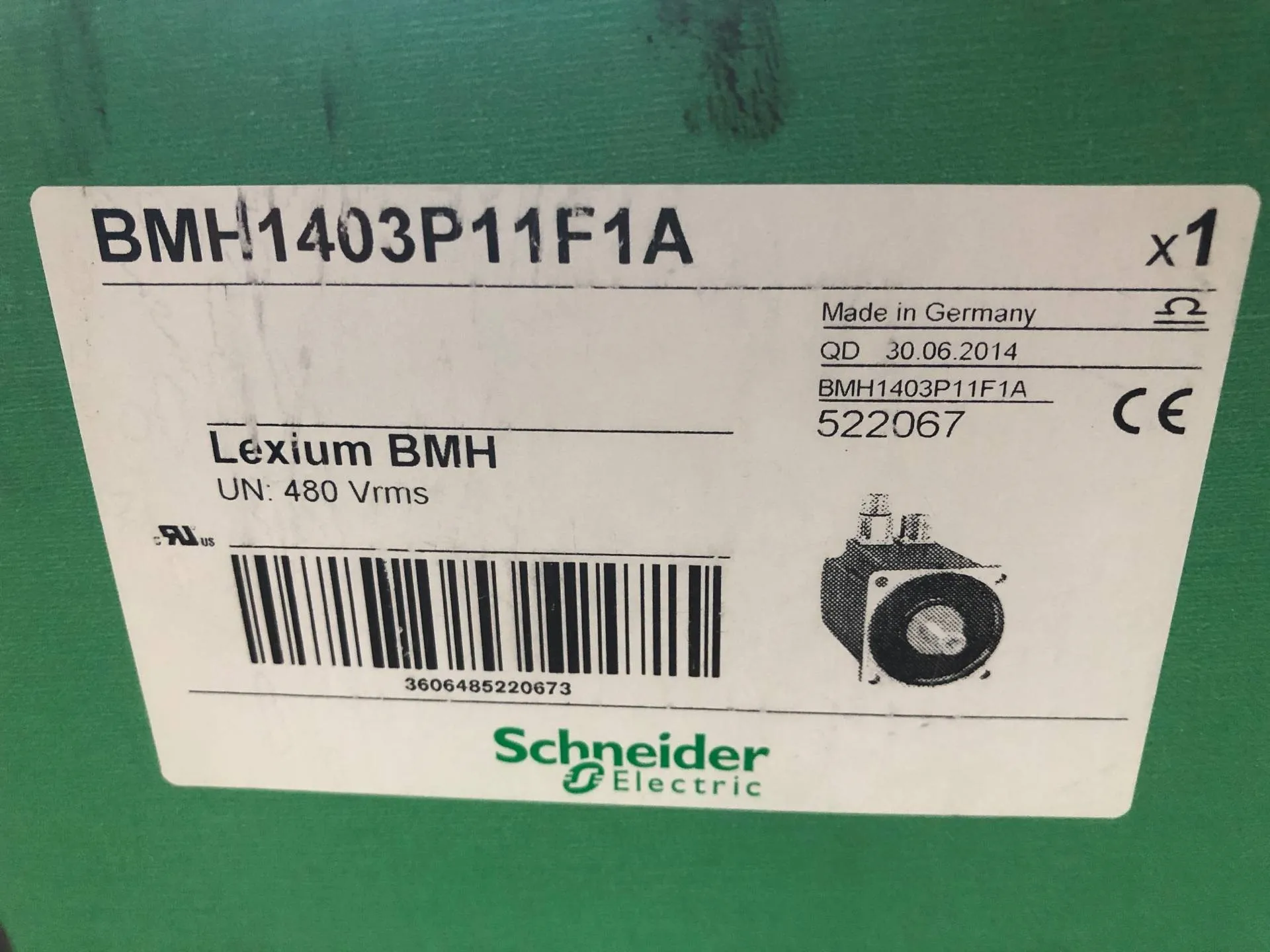 Новый Серводвигатель в коробке BMH1403P06F2A / BMH1403P11F1A Schneider Lexium BMH