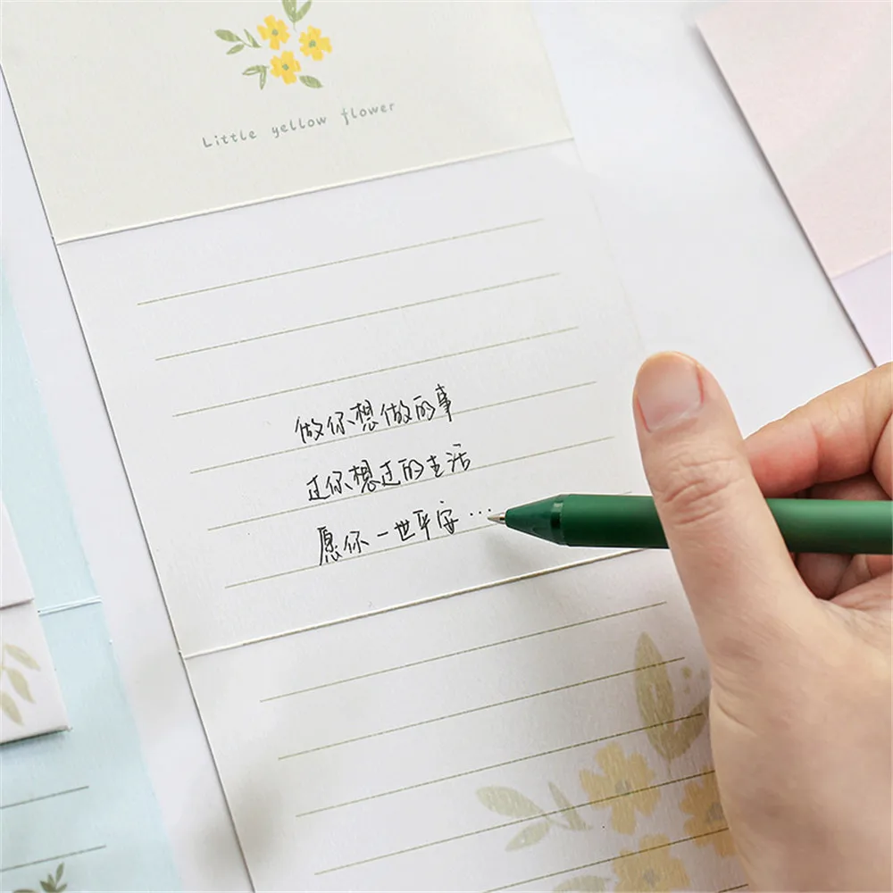 

2pcs/set Little Fresh Flower Greeting Card Envelopes with Letter Paper Sealing Sticker Cute Folded Greeting Card Invitation Card