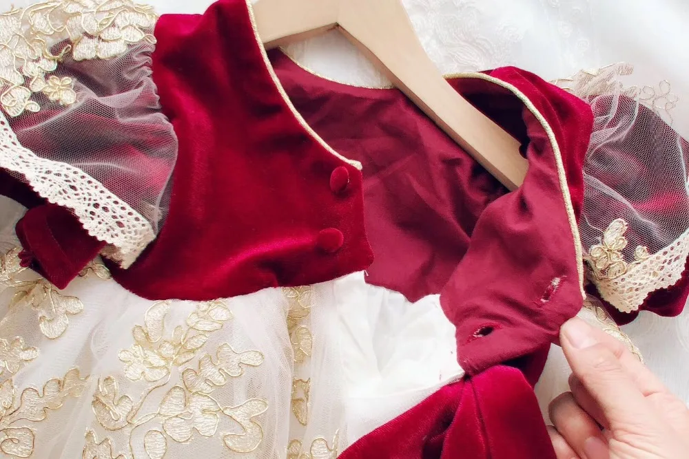 Бархатное осенне-весеннее пасхальное винтажное платье в испанском стиле для