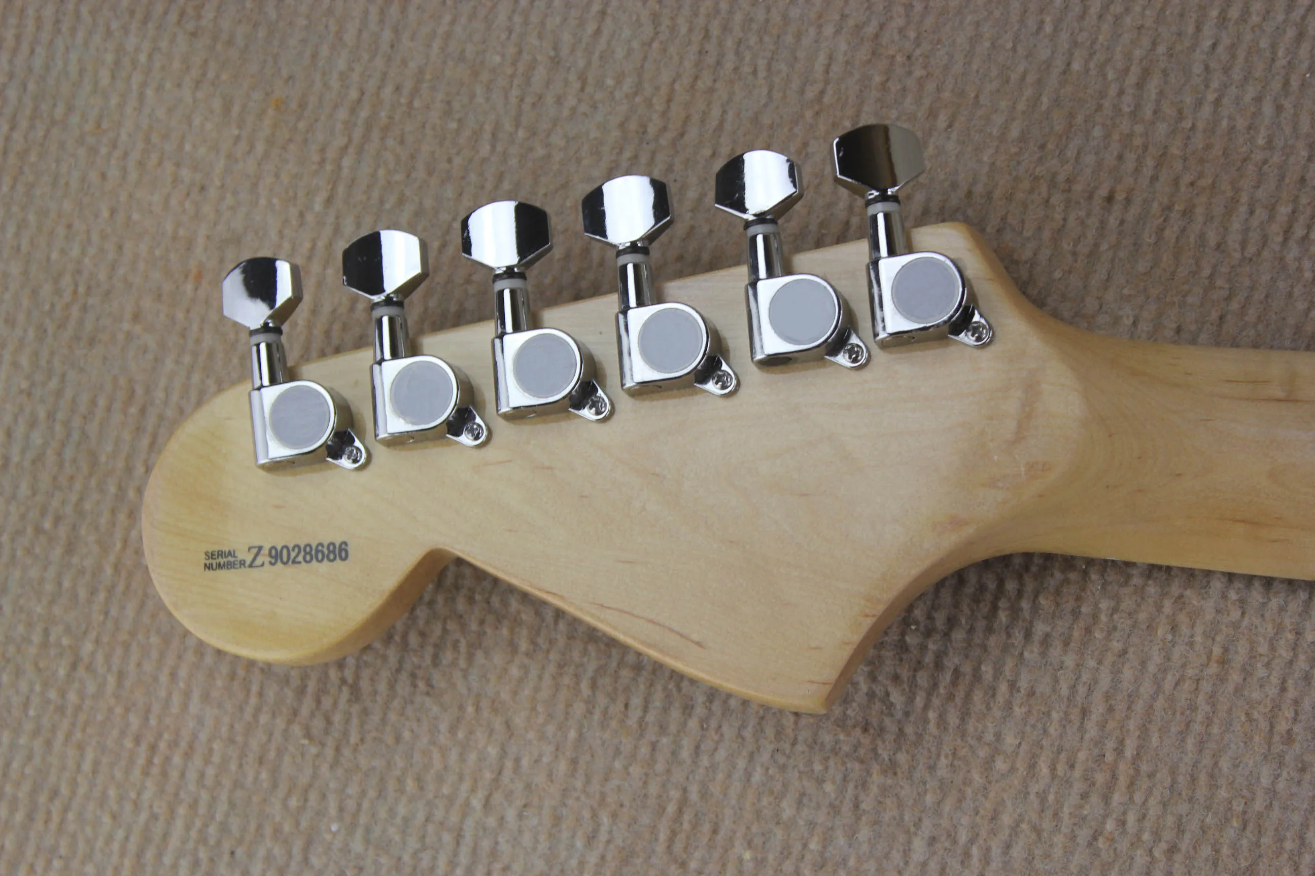 Factory store light green ST signature maple fretboard 6 string Chrome Hardware Electric Guitar Guitarra | Спорт и развлечения