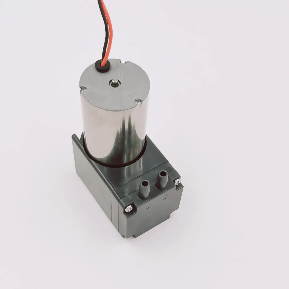 Электрический мембранный вакуумный компрессор с бесщеточным двигателем 7 л/м 12 В