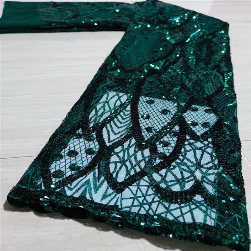 

2021 Nigerian Sequins Lace Fabrics Emerald Green Mesh Lace African Fabric Lace with Sequins for Women Wedding Party Dress