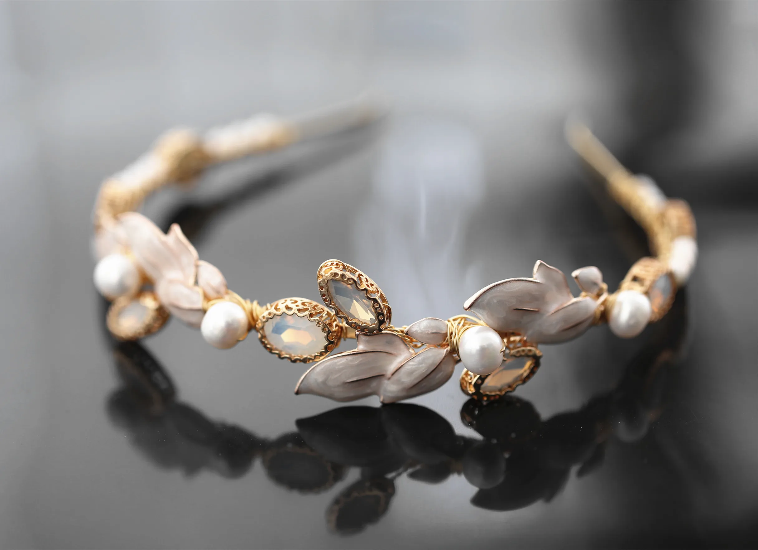 Винтажный пресной воды корона с жемчугом золотой лист опал Свадебные ободок на