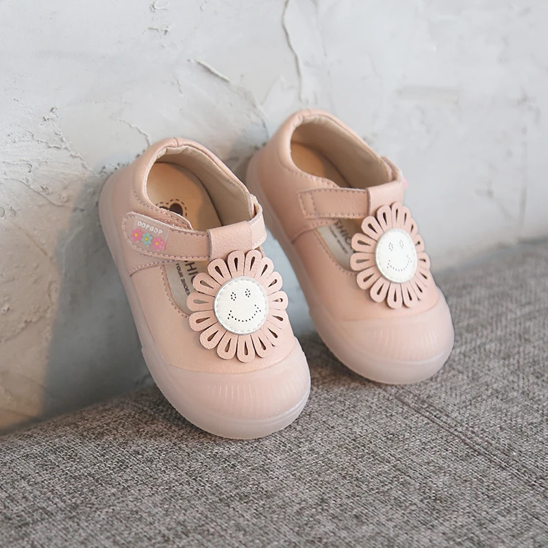 Туфли для маленьких девочек дышащие Нескользящие кожаные туфли с цветами на
