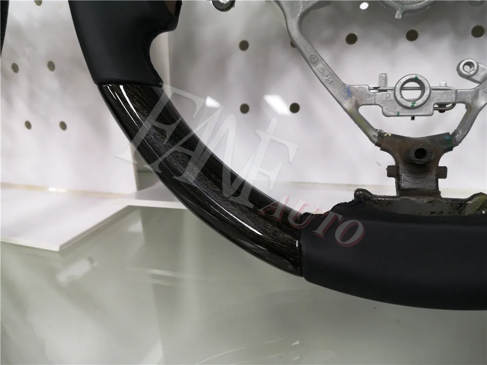 Carbon Fiber Peach Wood Steering Wheel for Toyota Sienna 2011