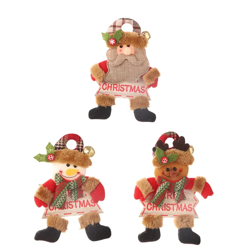 Плюшевая кукла с золотым колокольчиком и деревянным знаком рождественская