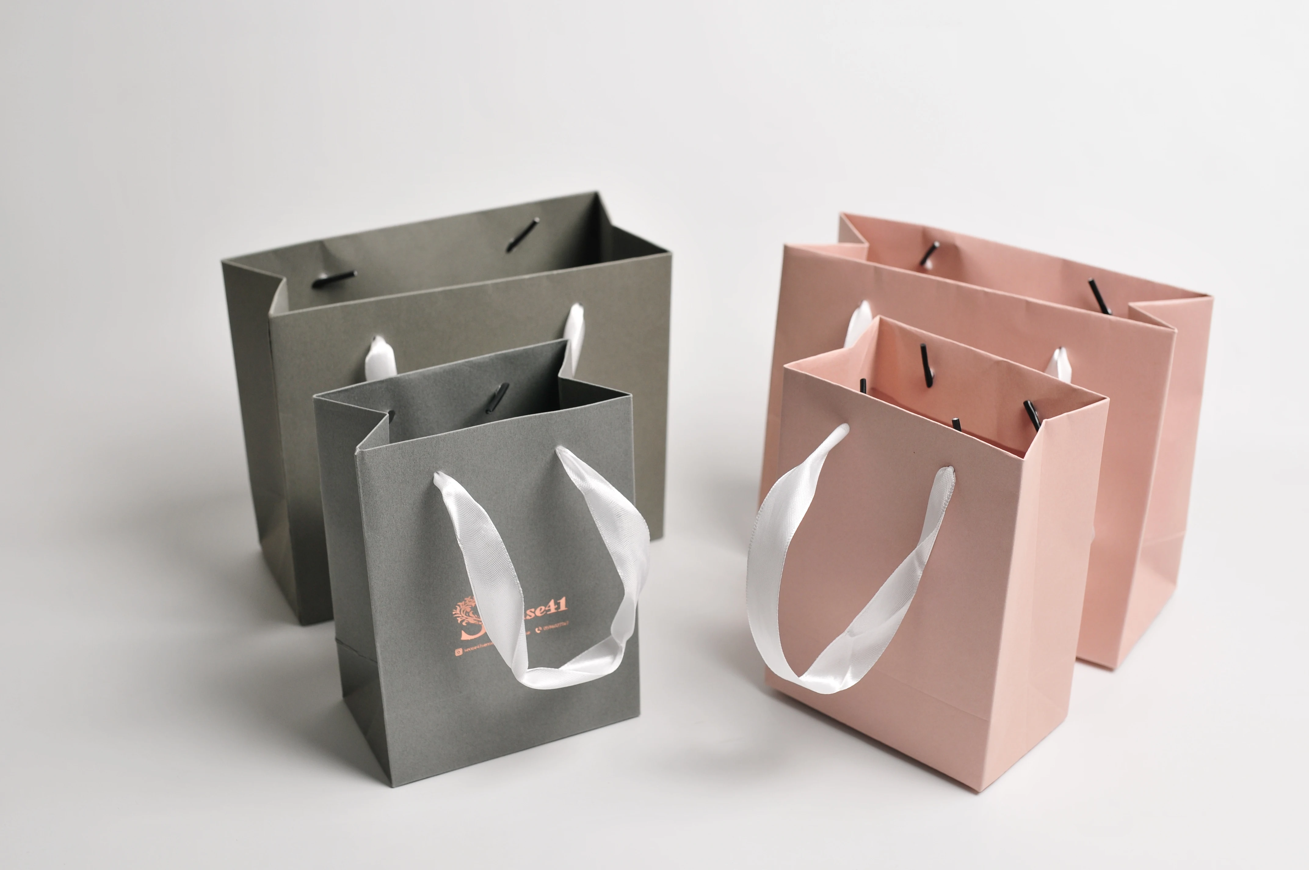 50pcs lot color kraft paper bag with handles Festival gift bag High Quality shopping bags custom logo