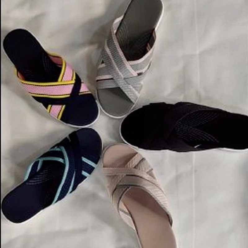 

Women Slippers 2021 Fashion Cross Belt Flat Sandals Open Toe Slipper Summer Casual Flip Flops Beach Shoes Slides