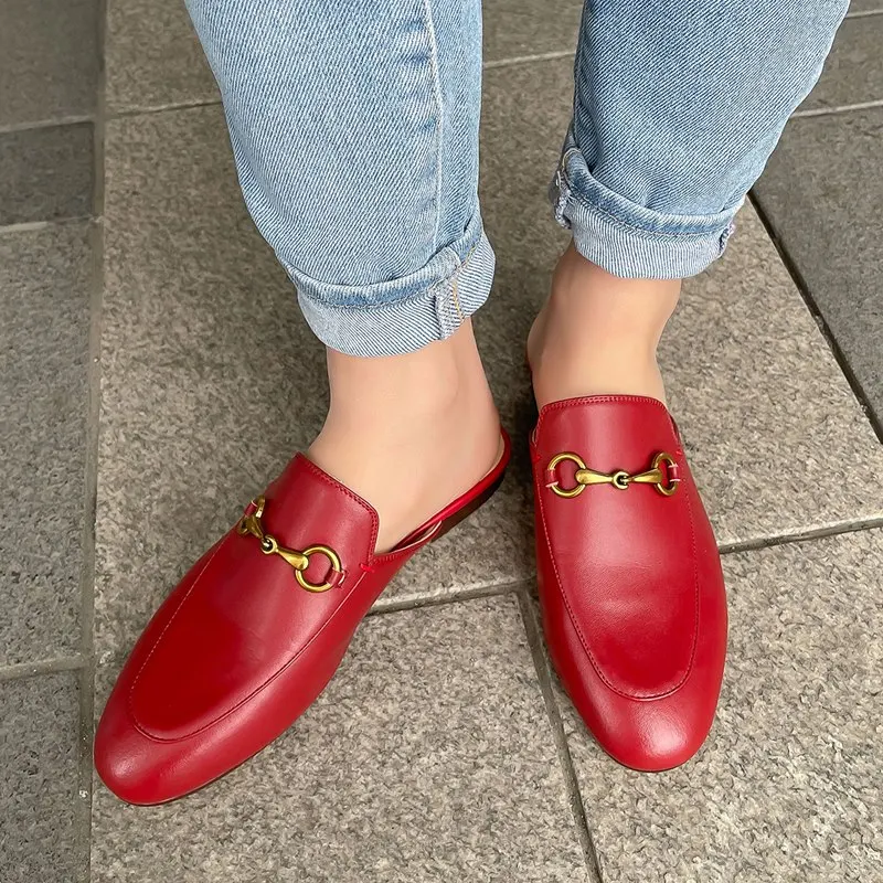 

2021 New Brand Women Slippers Fashion Genuine Leather Shoes Metal Decoration Female Slipper Ladies Flat Mules Summer Shoes