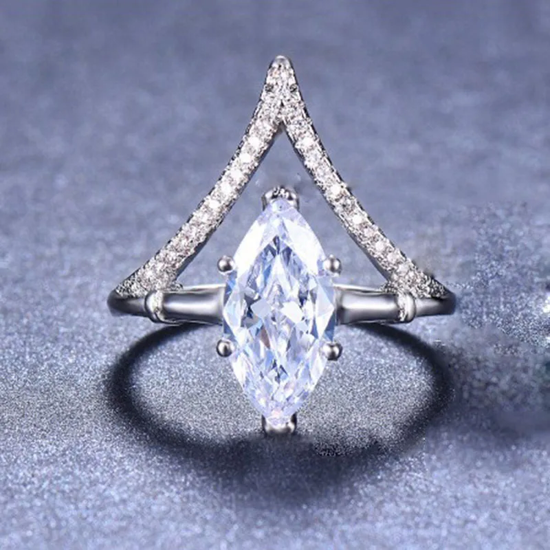 

Fashion "V" Shaped Inlaid Rhinestone Zircon Ring with Egg-shaped Crystal for Women Party Wedding Engagement Jewelry