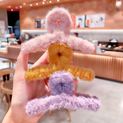 

New Edition Hair Cross Plush Hair Clip Autumn And Winter Shark Back Head Top Big Claw Clip Women Hairwear