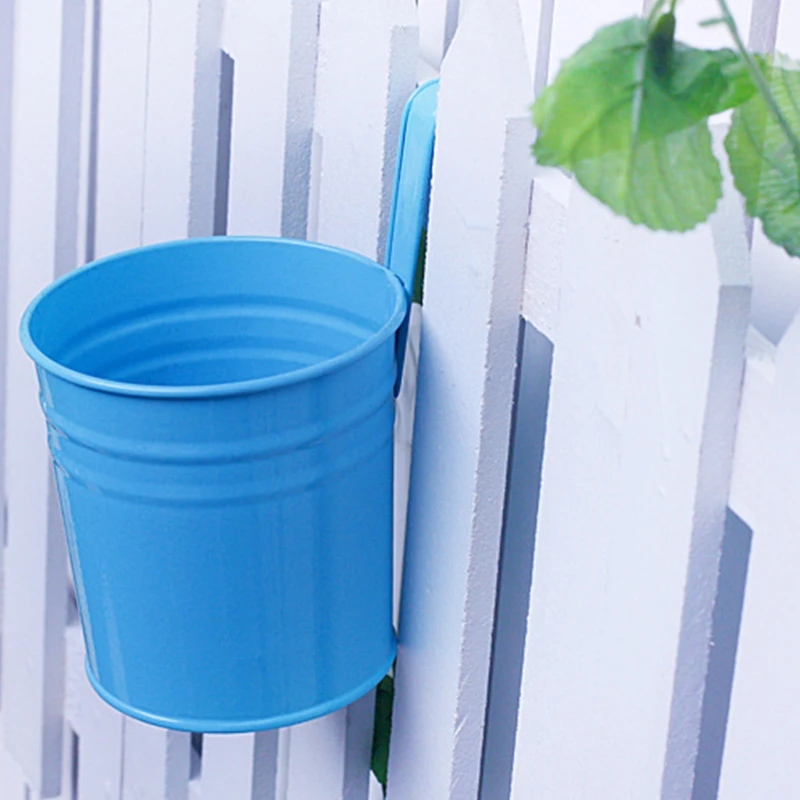 

J2HA Hanging Flower Pots Metal Iron Bucket Planter for Railing Fence with Detachable Hooks Window Flower Pots Desktop Tin Bucket