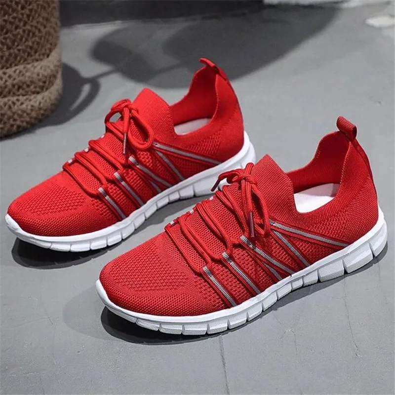 

Large size sports shoes women 2021 new breathable mesh womens shoes lightweight running casual fashion women's platform sneakers