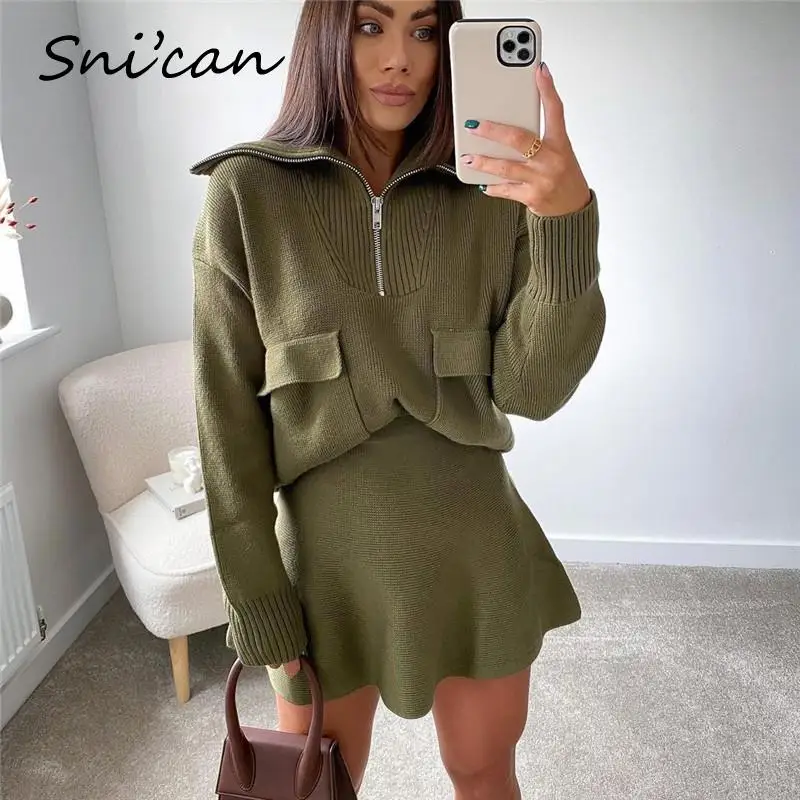 Женский трикотажный свитер с отложным воротником на молнии | Женская одежда