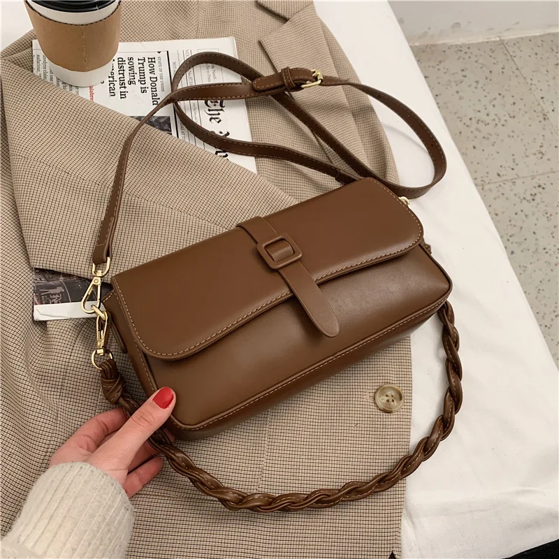 

Ladies messenger bag 2021 new wild texture underarm bag fashion western style shoulder bag mobile phone coin purse female bag