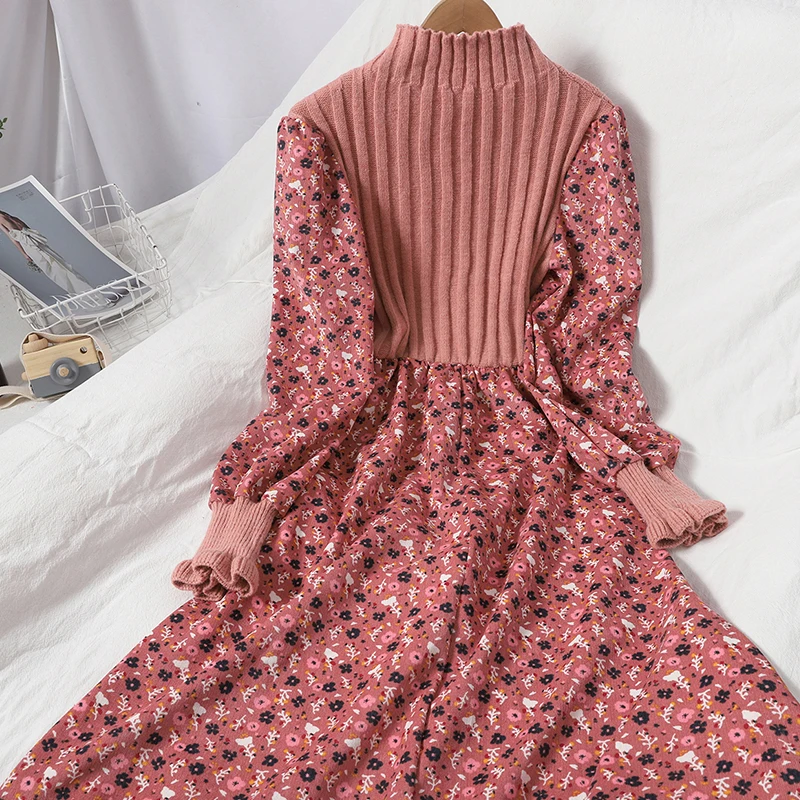 Женское трикотажное платье новое вельветовое с длинным рукавом и цветочным