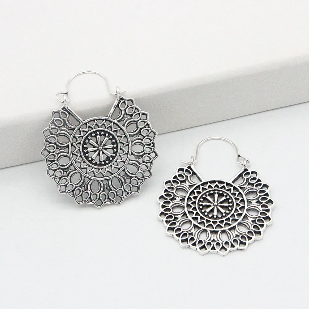 

Explosive fashion bohemian ethnic style retro hollow flower large hoop earrings palace style female earrings earrings