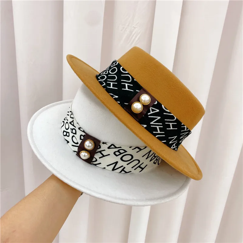 

Black Cap Female British Wool Hat Fashion Party Flat Top Hat Chain Strap And Pin Fedoras For CapsFor Street Shooting Jazz Hats