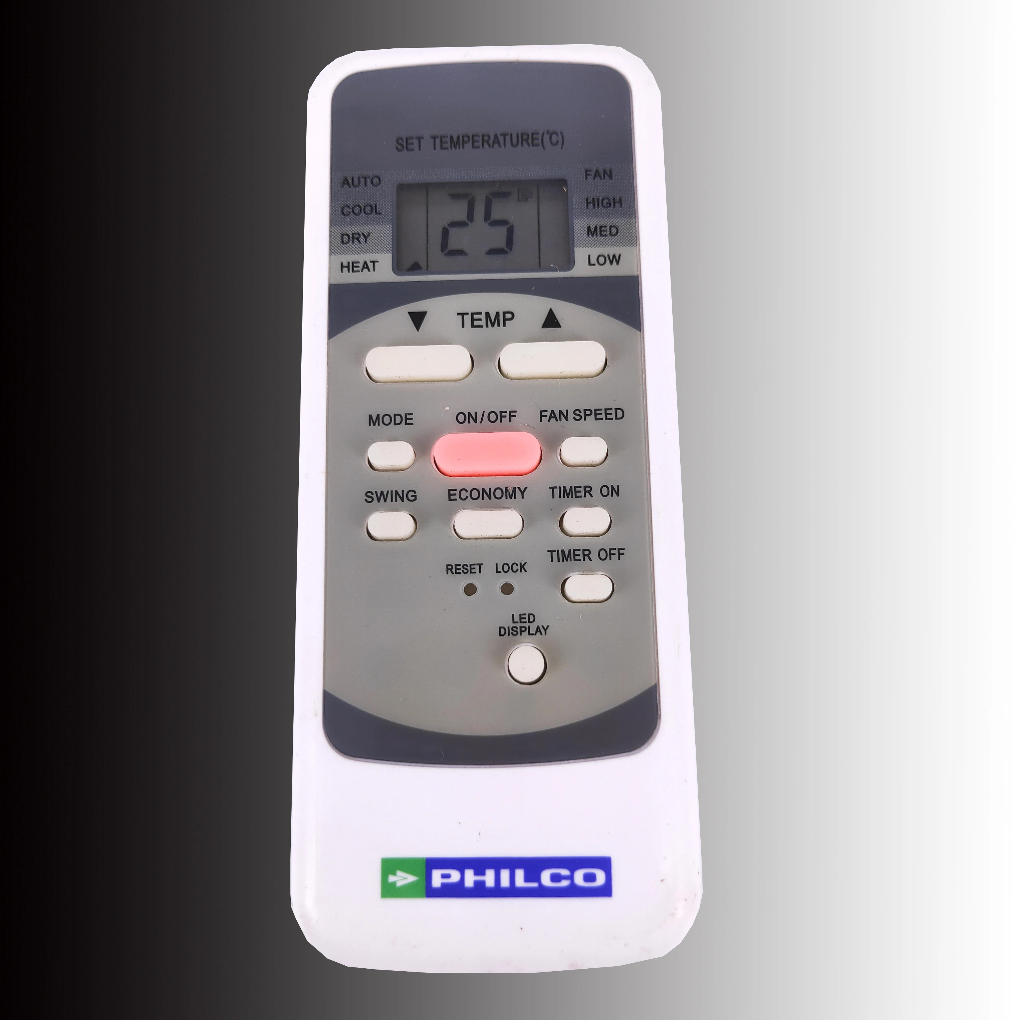 Используется оригинальный для Philco кондиционер пульт дистанционного управления