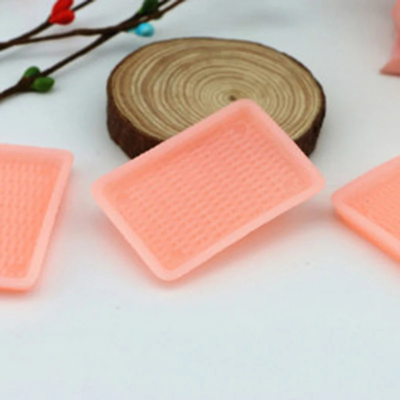 

1pc 1/12 Dollhouse Mini Cake Bread Dish Miniature Kitchen Fruit Dish Dollhouse Accessories For Children Kid Kitchen Toys