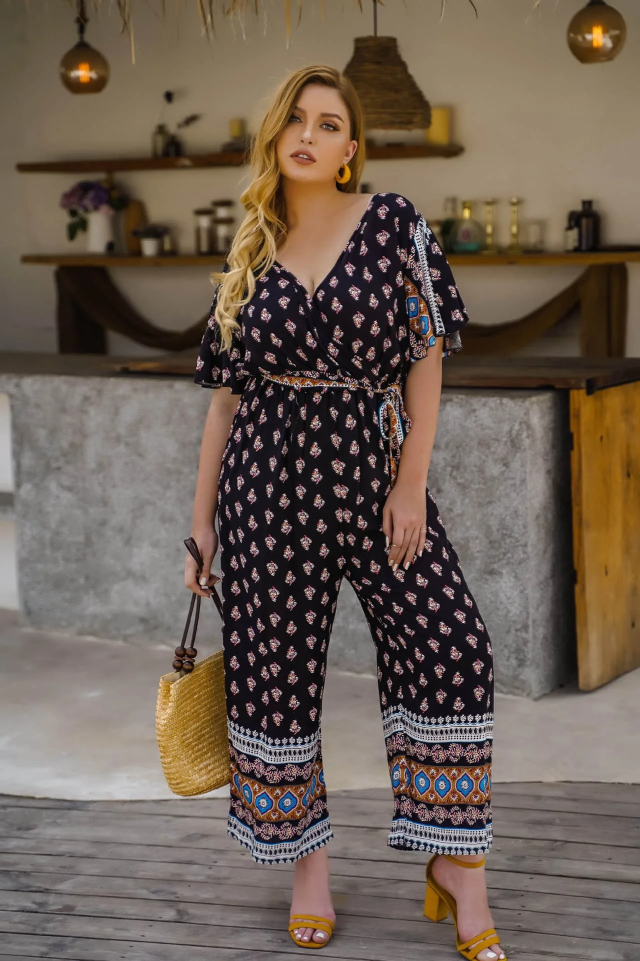 

Комбинезон женский, летний, свободный, с цветочным принтом, с коротким рукавом, на шнуровке, в стиле бохо, размера плюс