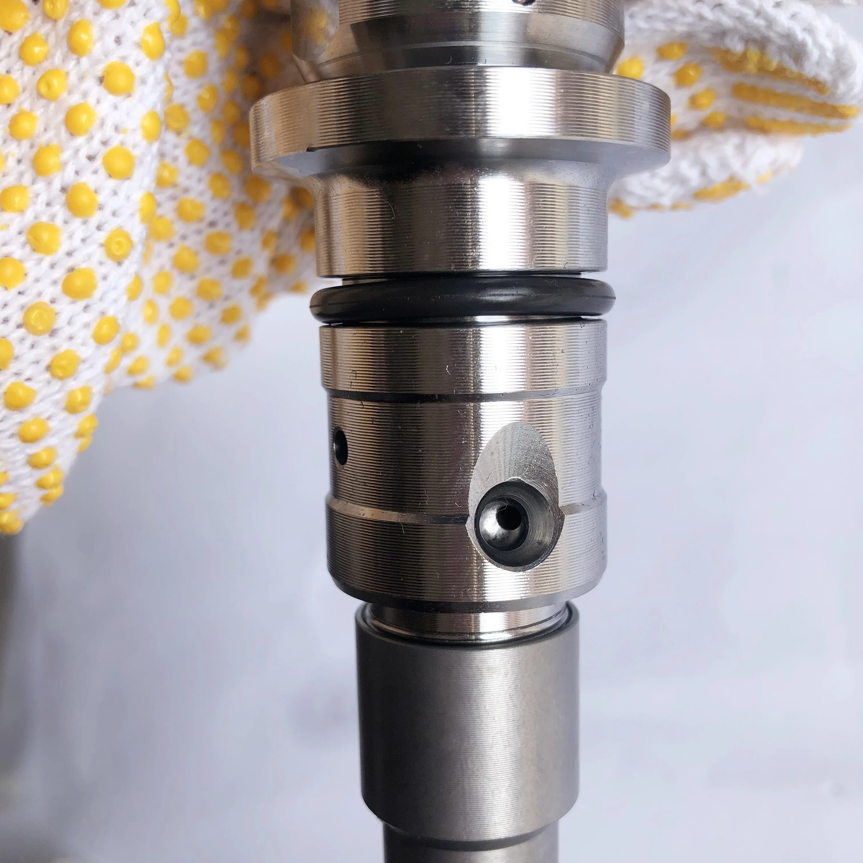 

New high performance diesel fuel injector nozzles 0445120075 2855135