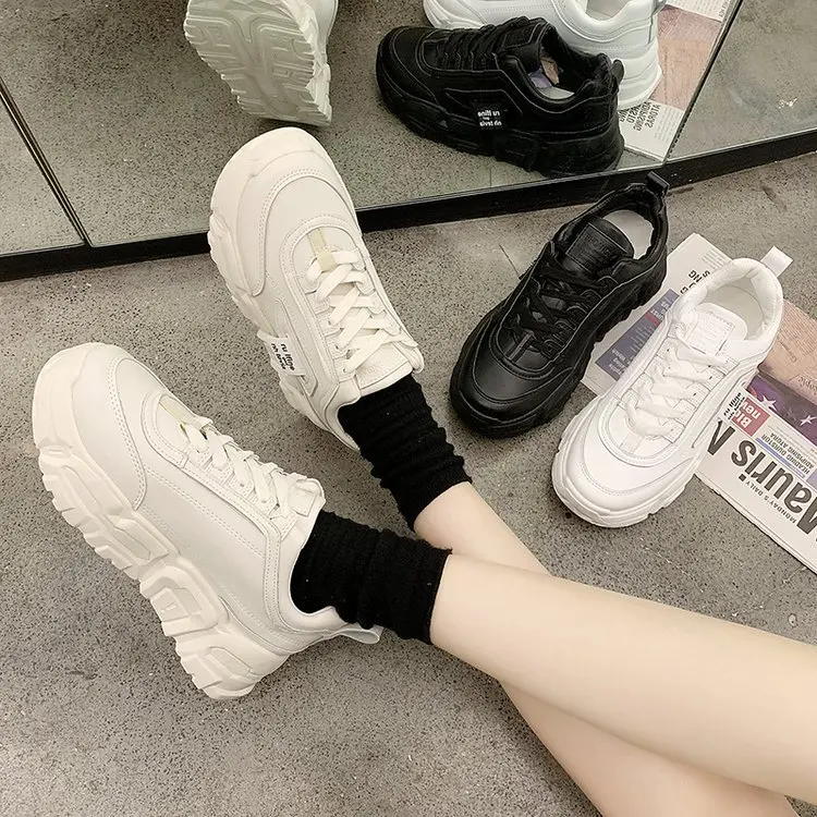 Новинка весны 2020 года Разноцветные Женские кроссовки Модные женские на толстой