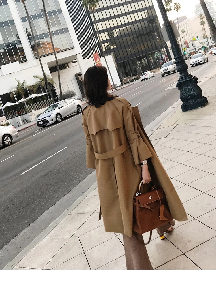 Тренчкот женский двубортный с расклешенным рукавом модная Длинная ветровка