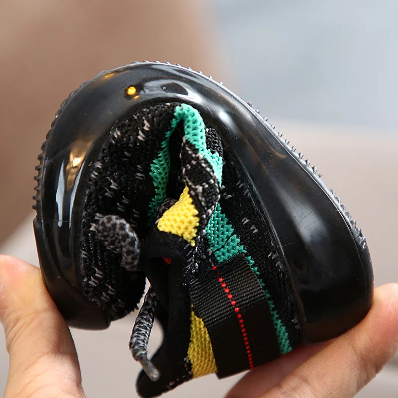 

2020 Summer New Children's Non-Slip Breathable Mesh Girls' Running Shoes Boys Soft Sole Sneakers Flying Woven Children's Shoes