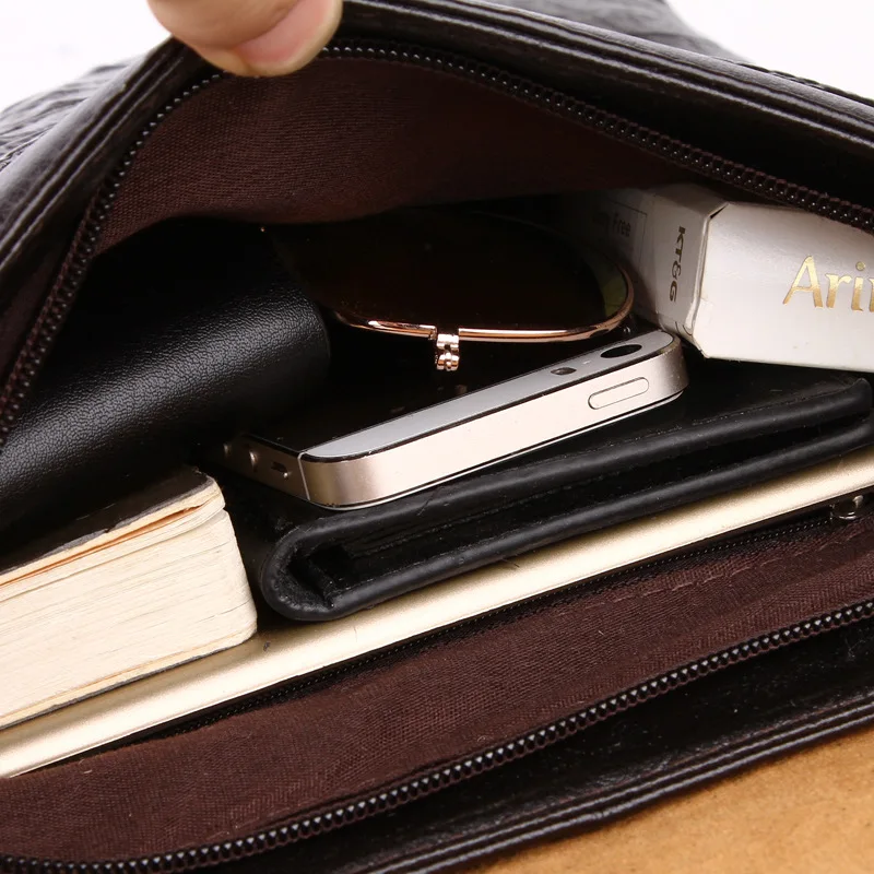 

Men's One-shoulder Bag Version of Casual Vertical Crocodile-print Leather Bag